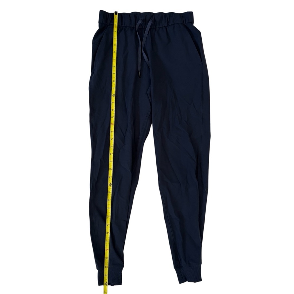 Lululemon On the Fly Jogger *Luxtreme True Navy 28” Size 4 - Picture 12 of 14